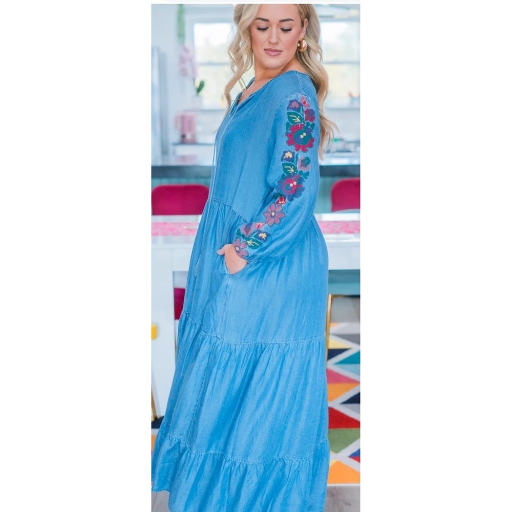 Lydia Denim Dress Layerz Clothing Long  Floral Embroidery Women's Size M